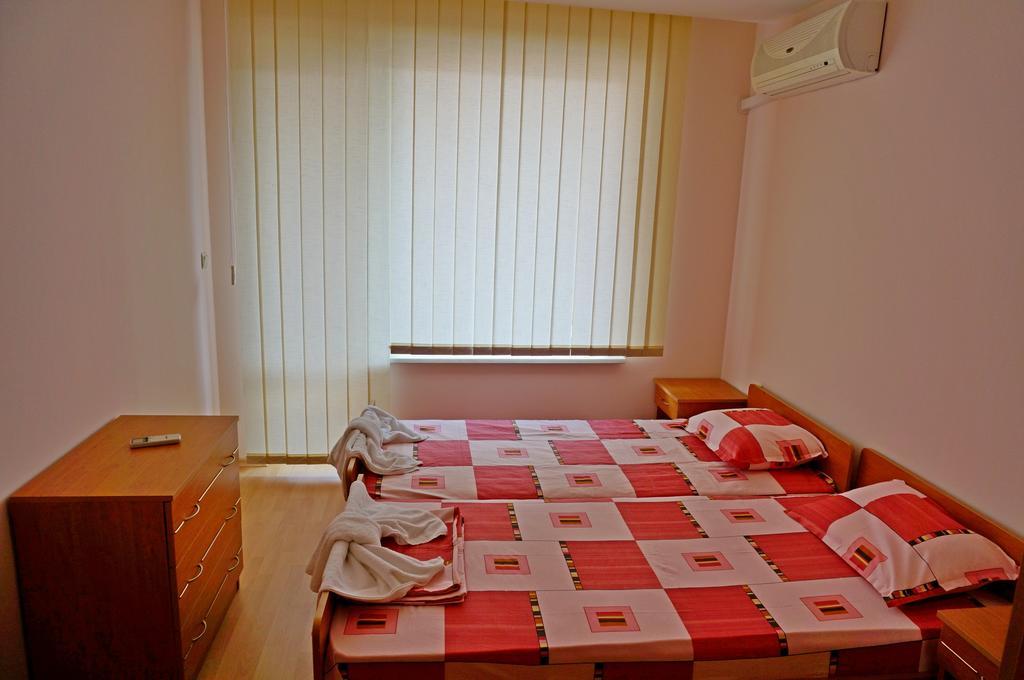 Gt Privilege Fort Beach Apartments Elenite Buitenkant foto