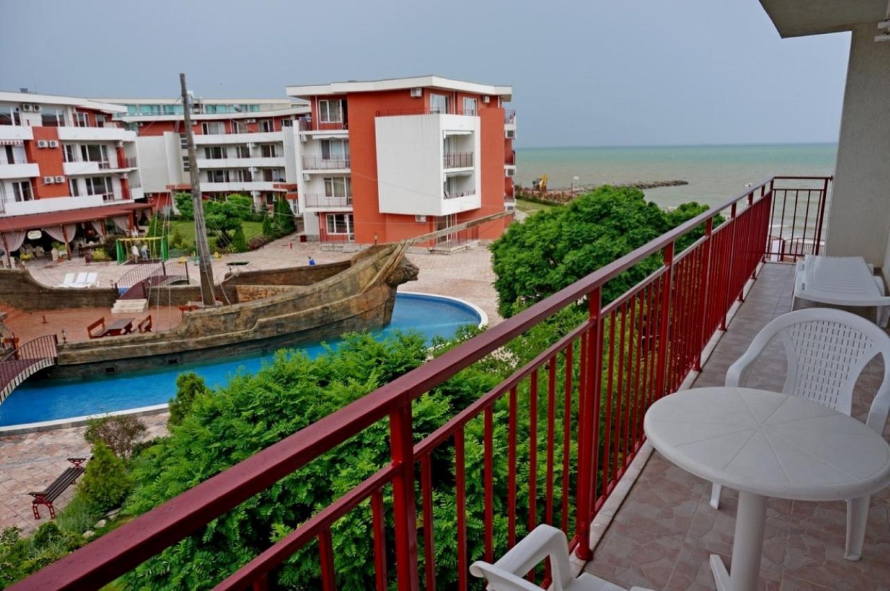 Gt Privilege Fort Beach Apartments Elenite Buitenkant foto