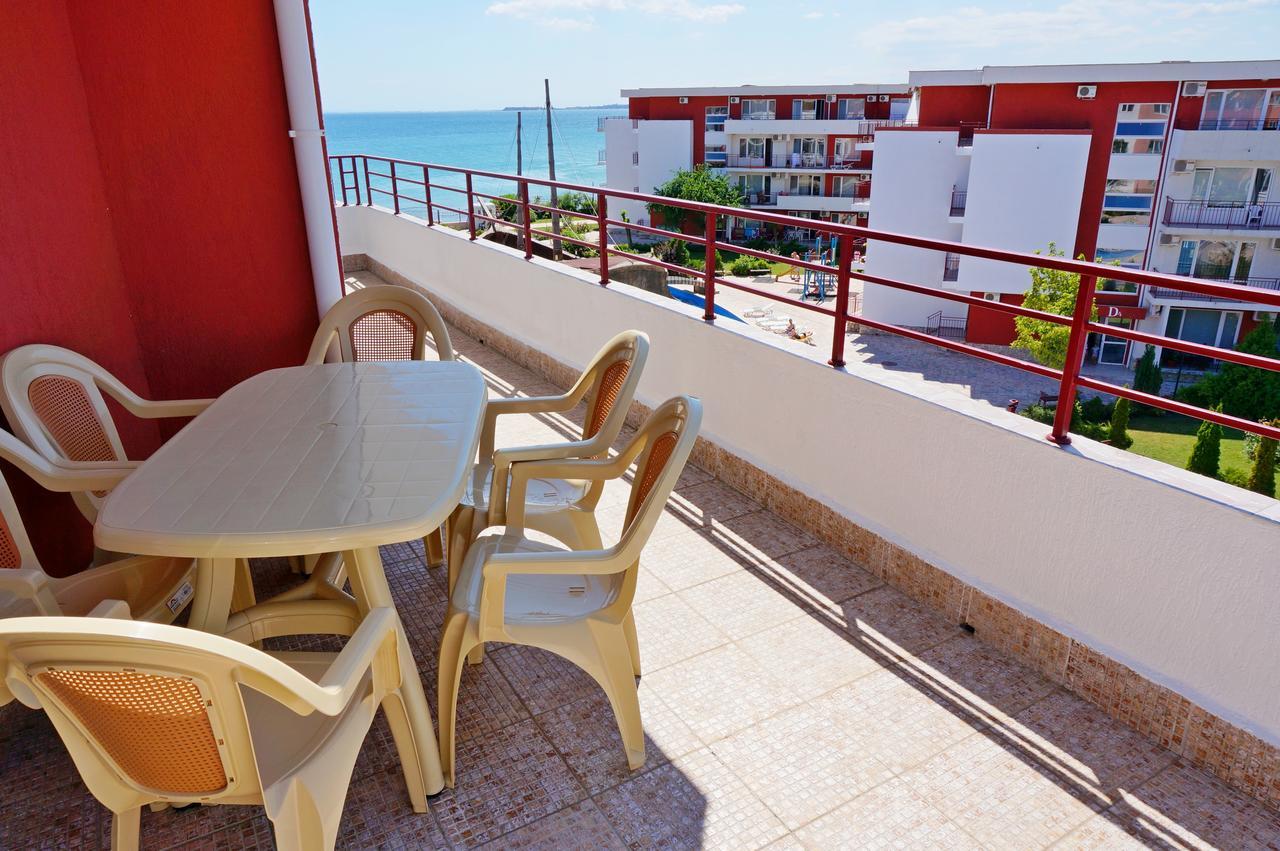 Gt Privilege Fort Beach Apartments Elenite Buitenkant foto