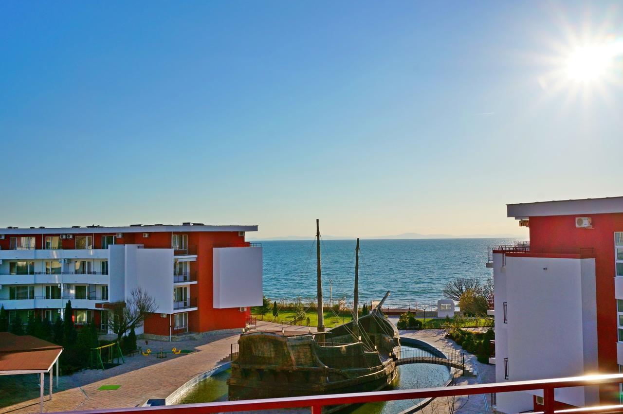 Gt Privilege Fort Beach Apartments Elenite Buitenkant foto
