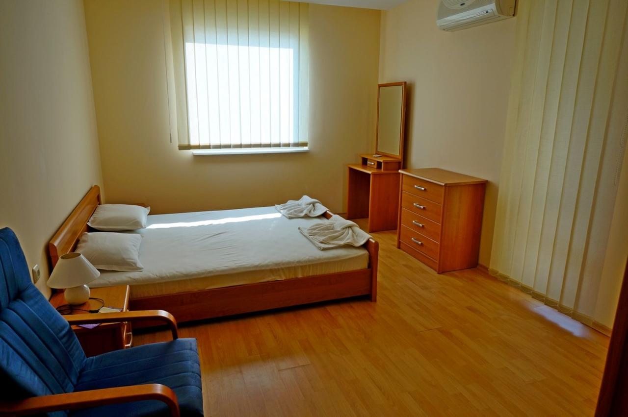Gt Privilege Fort Beach Apartments Elenite Buitenkant foto