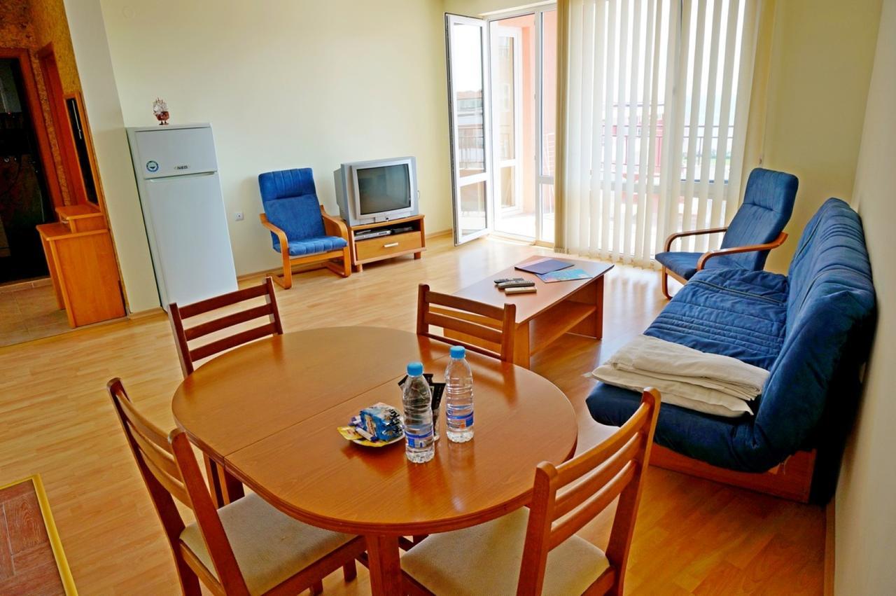 Gt Privilege Fort Beach Apartments Elenite Buitenkant foto