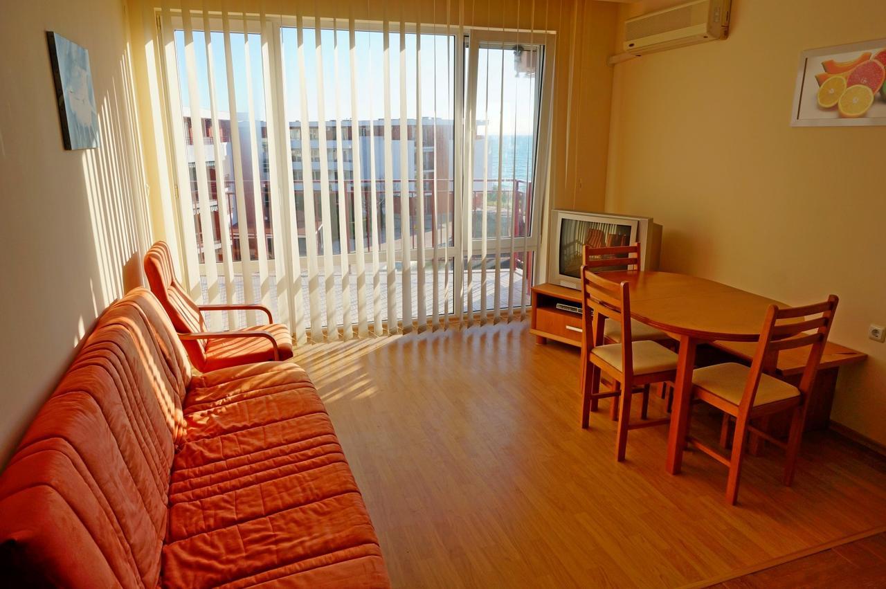 Gt Privilege Fort Beach Apartments Elenite Buitenkant foto