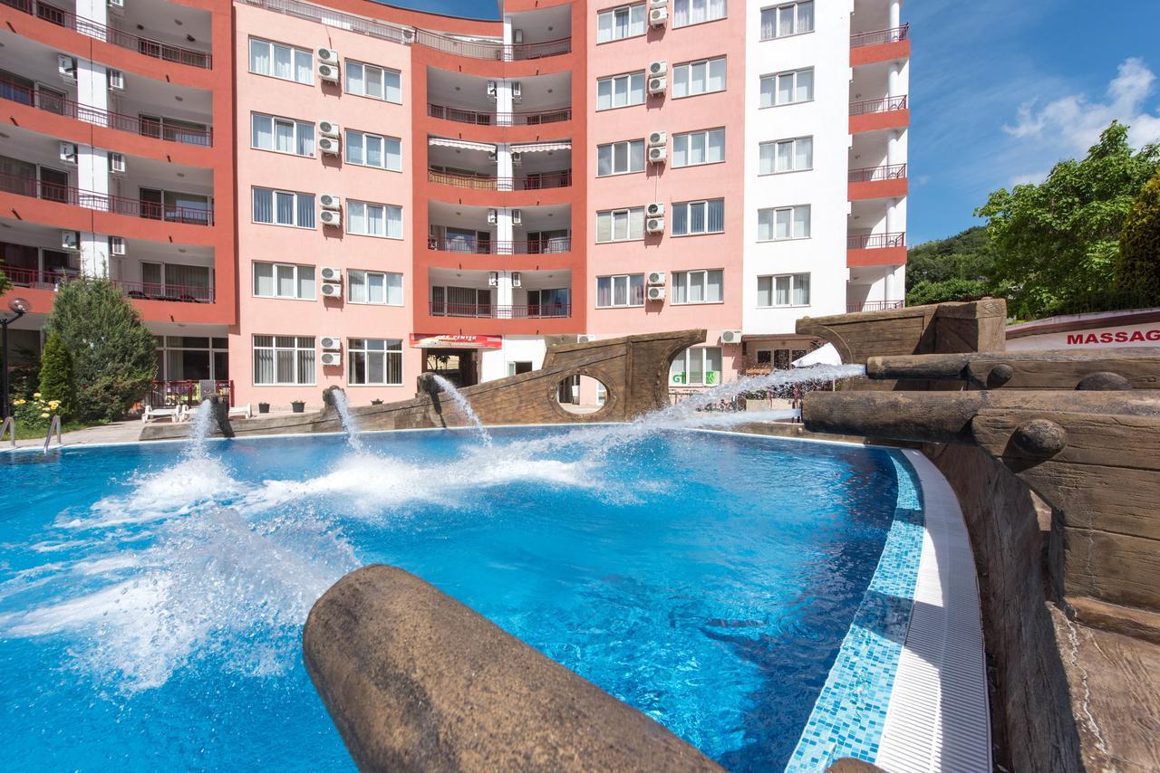 Gt Privilege Fort Beach Apartments Elenite Buitenkant foto