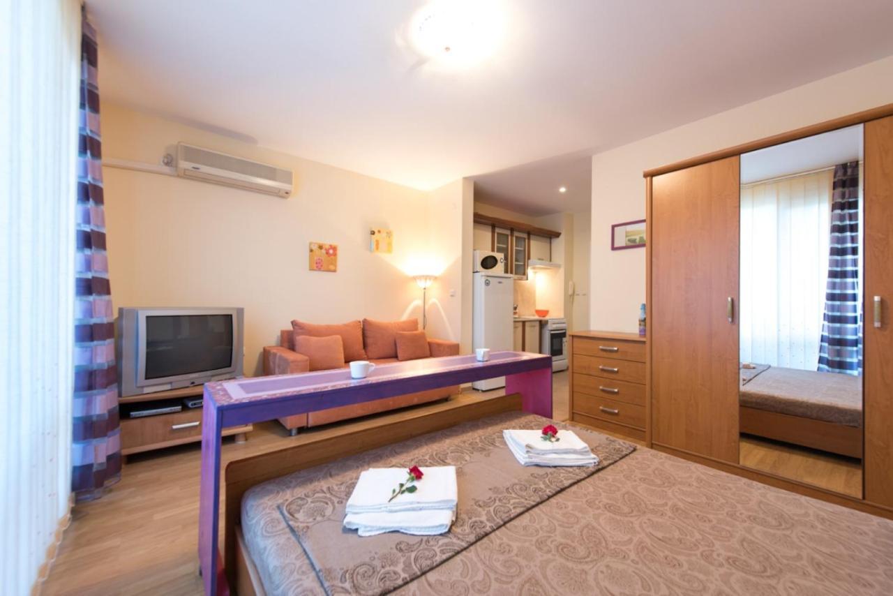 Gt Privilege Fort Beach Apartments Elenite Buitenkant foto